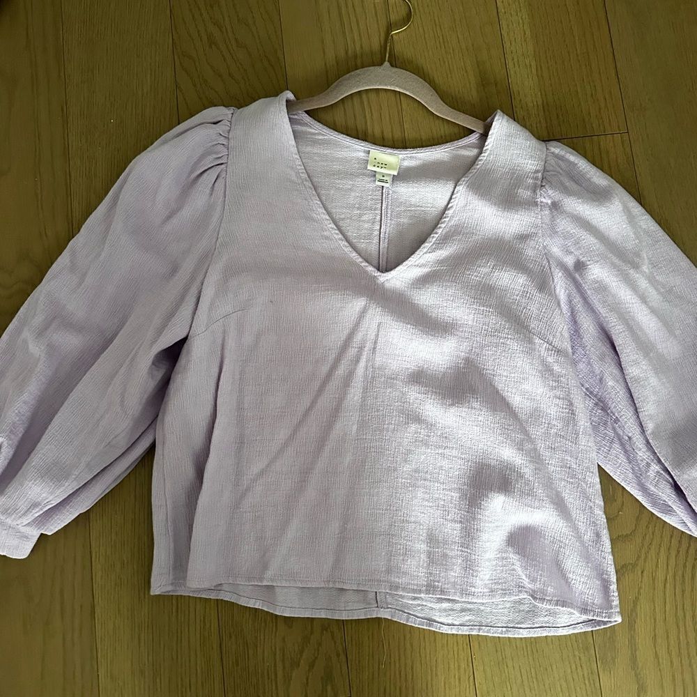 Lavender blouse with puffy sleeves